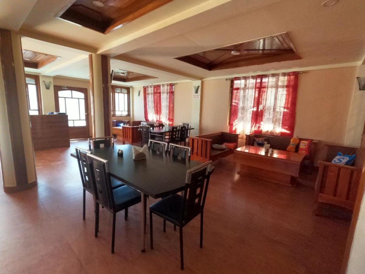 Aurora Guest House Shillong Zewnętrze zdjęcie