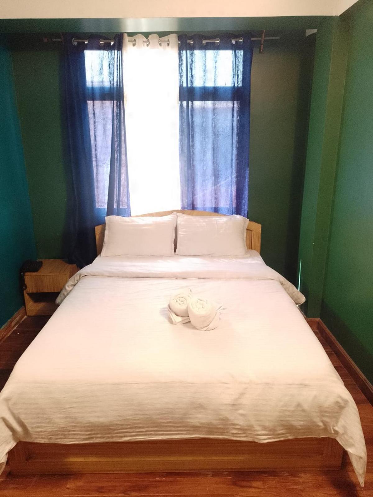 Aurora Guest House Shillong Zewnętrze zdjęcie